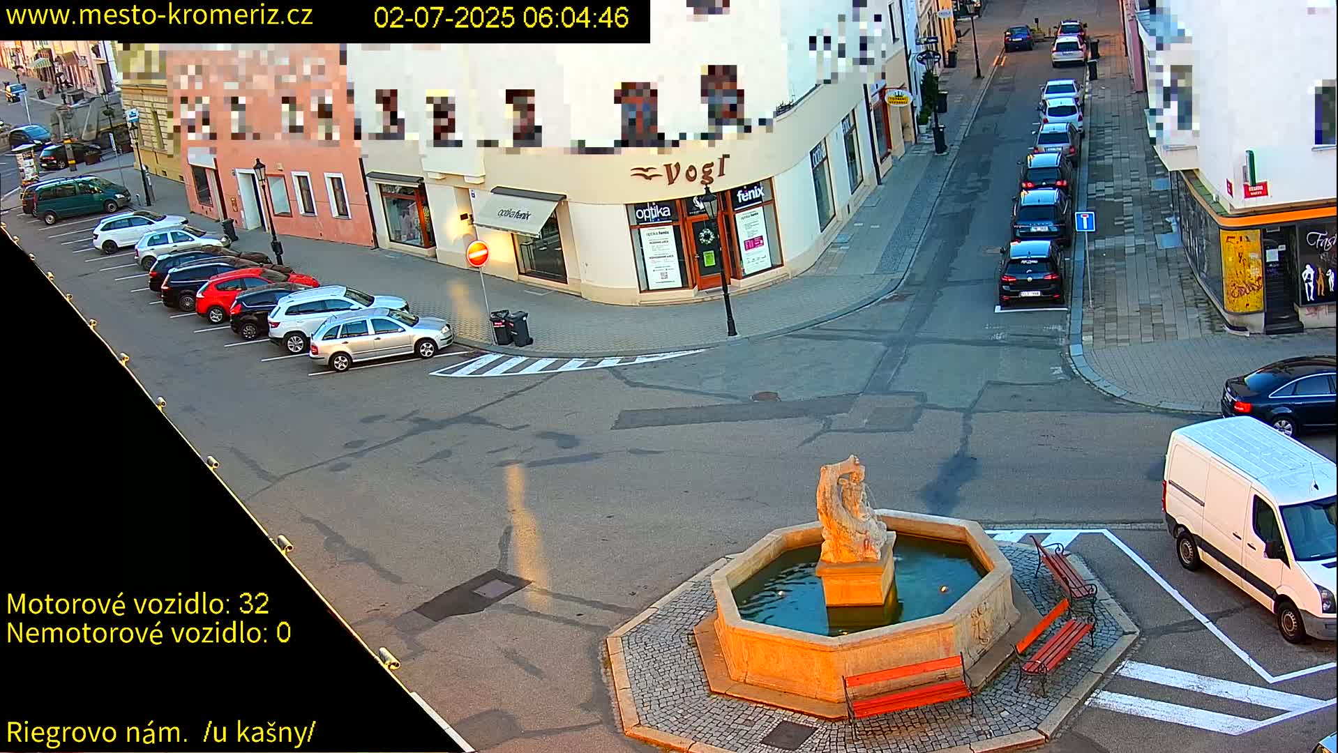 Kroměříž - Riegrovo Náměstí Fountain (Rieger Square) Live Cam - Kromeriz, Zlin, Czechia