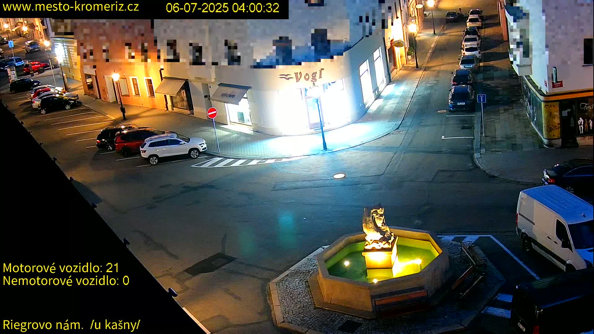 Kroměříž - Riegrovo Náměstí Fountain (Rieger Square) Live Cam - Kromeriz, Zlin, Czechia