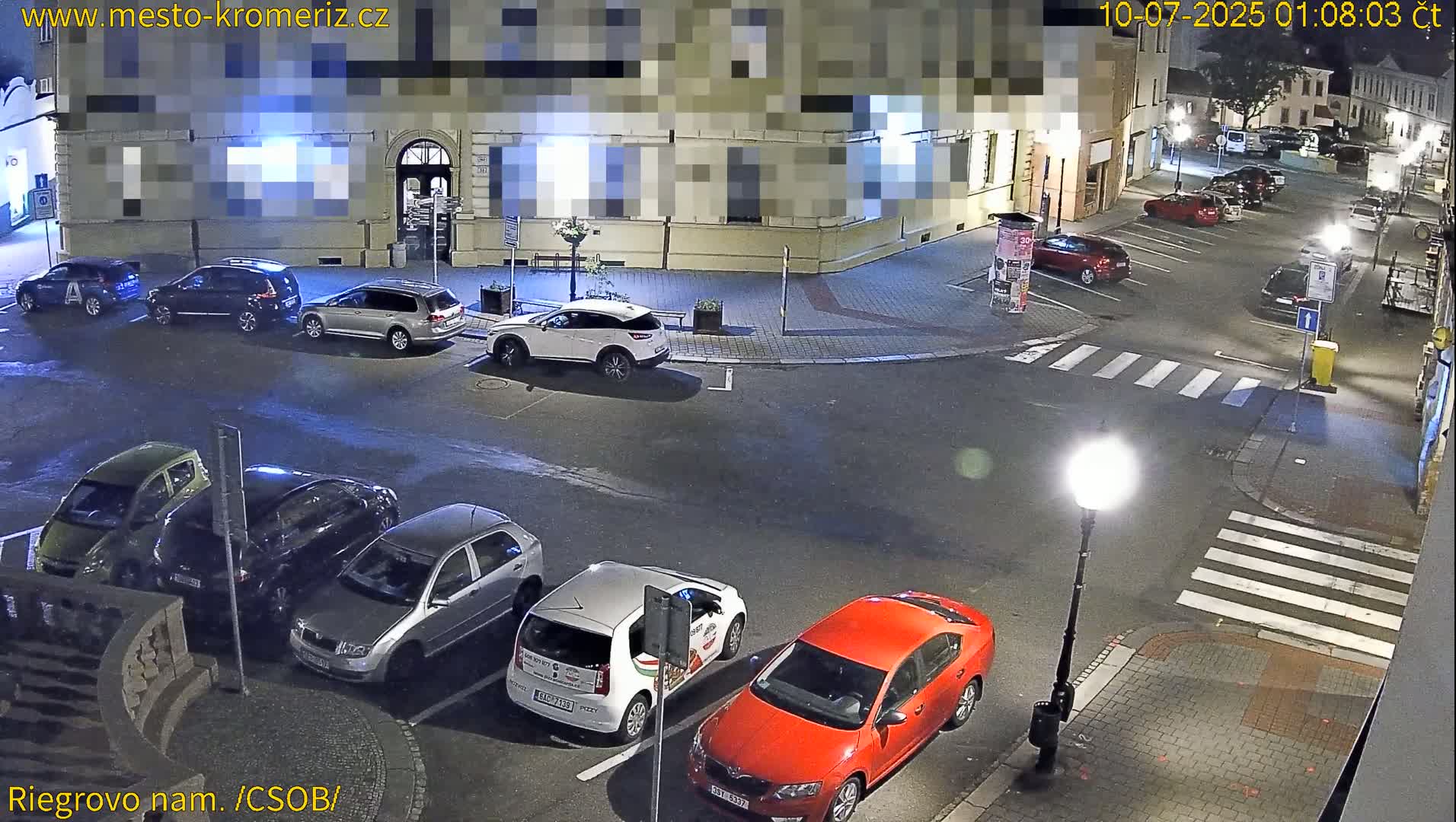 Kroměříž - Riegrovo Náměstí Fountain (Rieger Square) Live Cam - Kromeriz, Zlin, Czechia