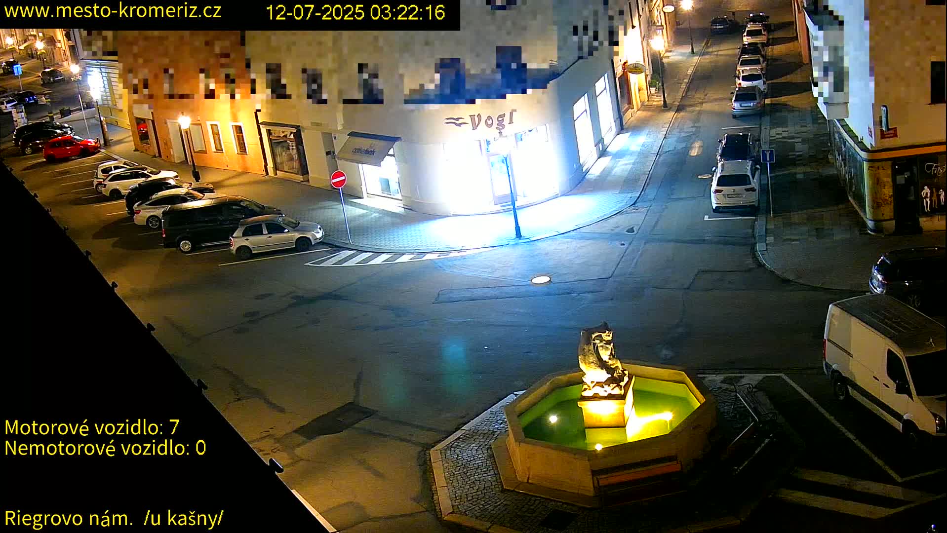 Kroměříž - Riegrovo Náměstí Fountain (Rieger Square) Live Cam - Kromeriz, Zlin, Czechia