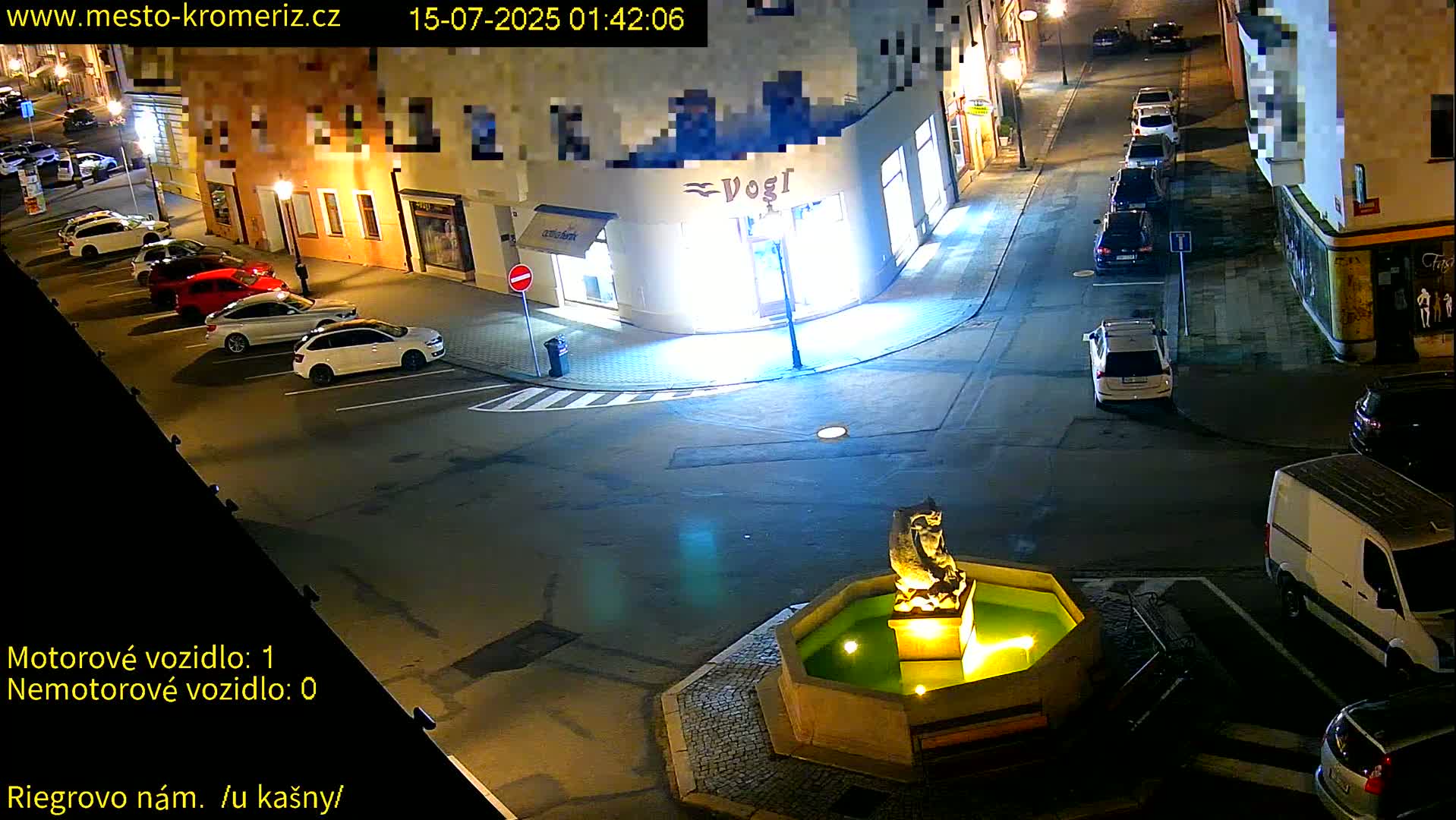 Kroměříž - Riegrovo Náměstí Fountain (Rieger Square) Live Cam - Kromeriz, Zlin, Czechia