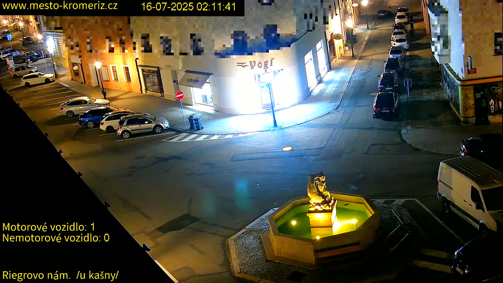 Kroměříž - Riegrovo Náměstí Fountain (Rieger Square) Live Cam - Kromeriz, Zlin, Czechia