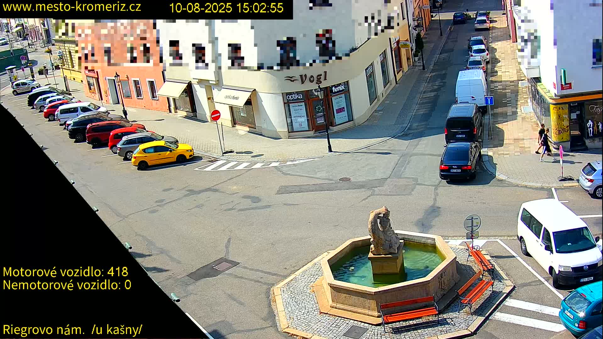 Kroměříž - Riegrovo Náměstí Fountain (Rieger Square) Live Cam - Kromeriz, Zlin, Czechia