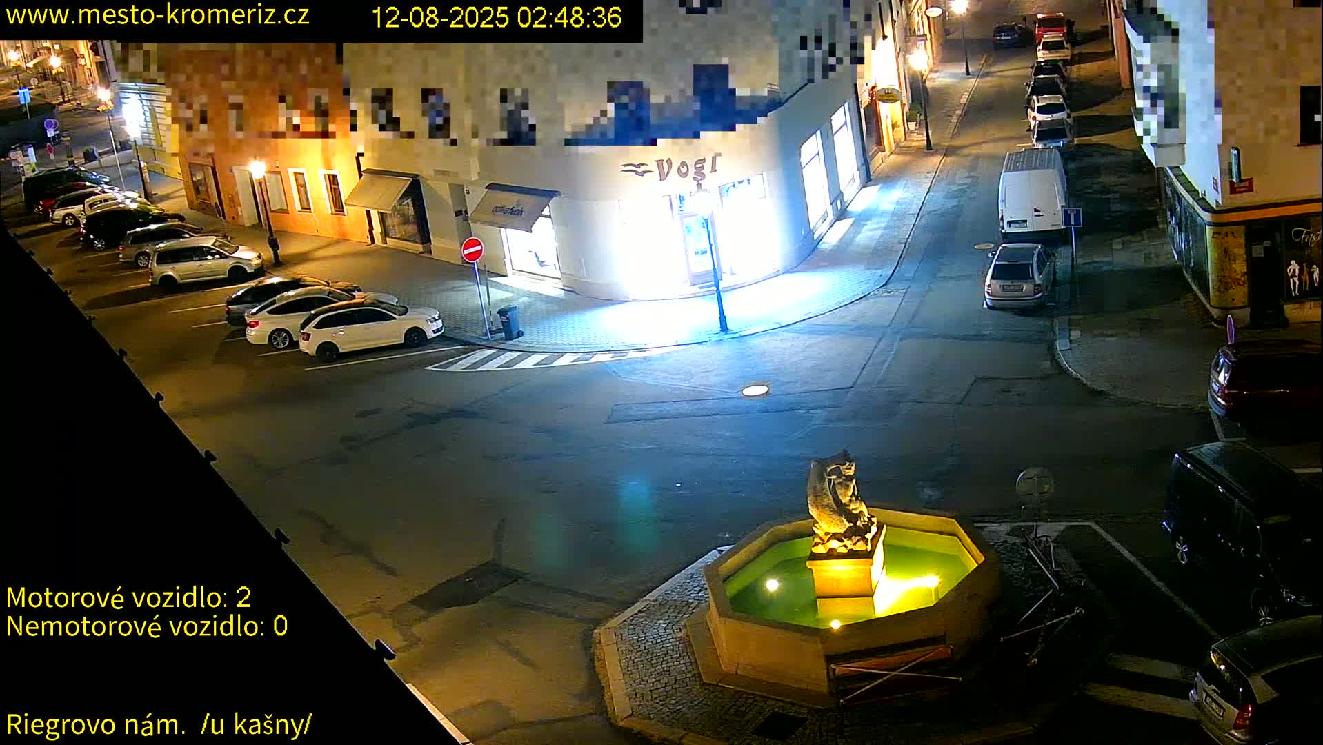 Kroměříž - Riegrovo Náměstí Fountain (Rieger Square) Live Cam - Kromeriz, Zlin, Czechia