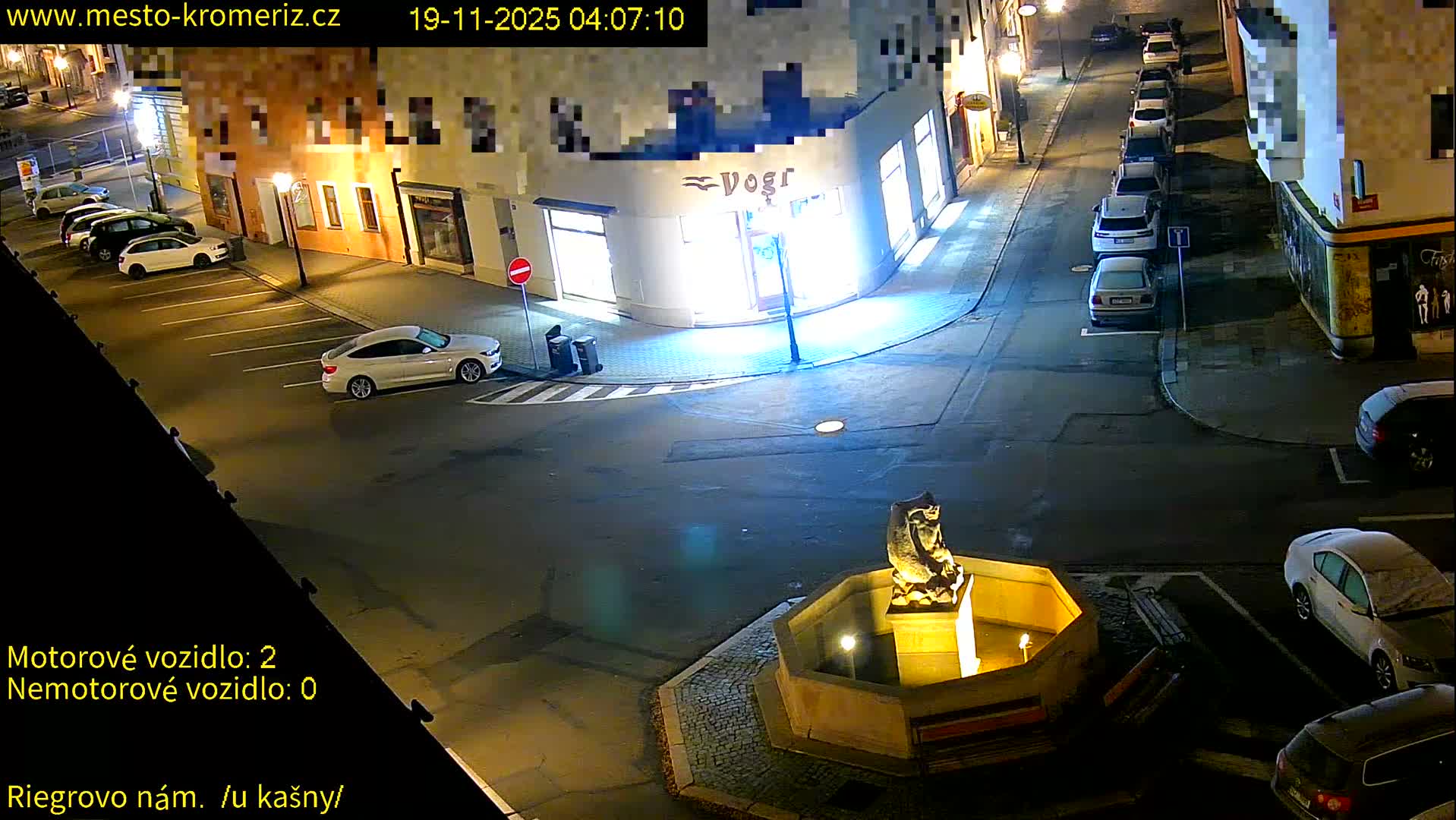 Kroměříž - Riegrovo Náměstí Fountain (Rieger Square) Live Cam - Kromeriz, Zlin, Czechia