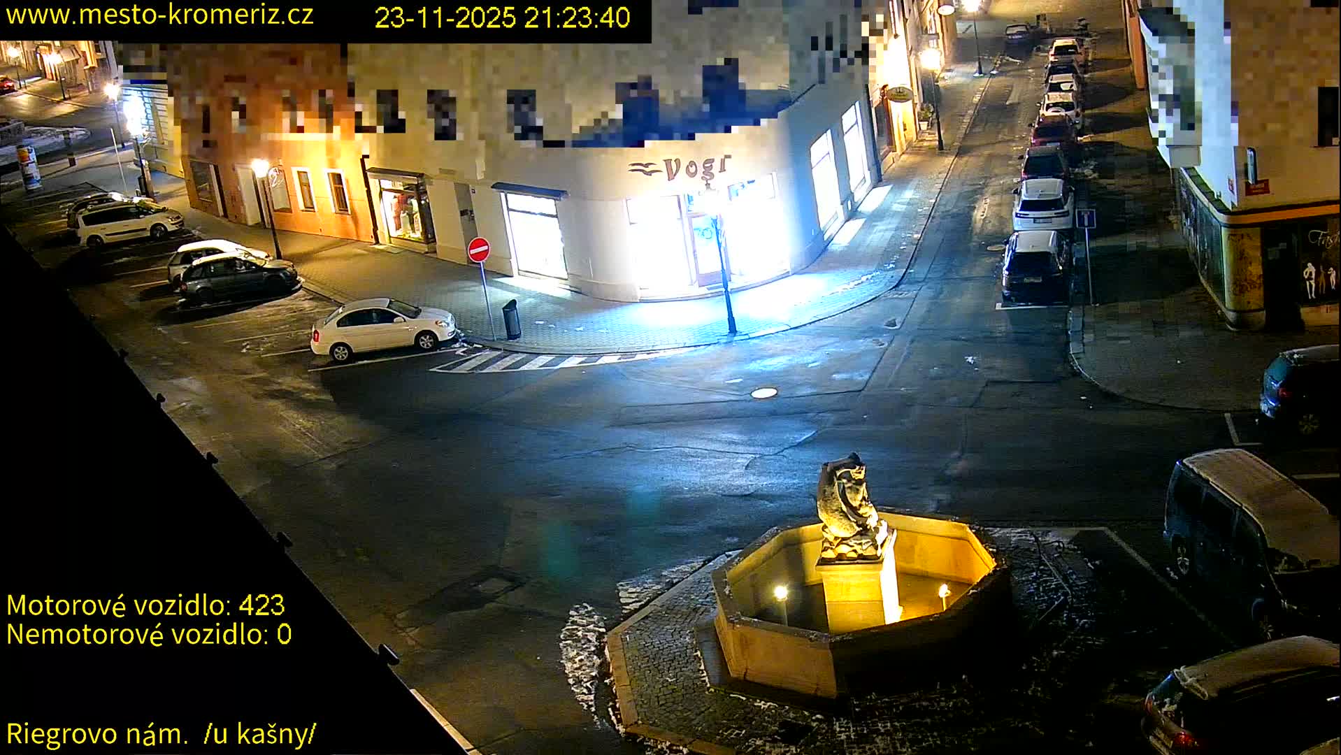 Kroměříž - Riegrovo Náměstí Fountain (Rieger Square) Live Cam - Kromeriz, Zlin, Czechia