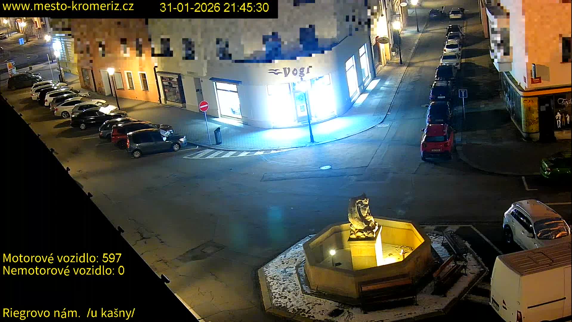 Kroměříž - Riegrovo Náměstí Fountain (Rieger Square) Live Cam - Kromeriz, Zlin, Czechia