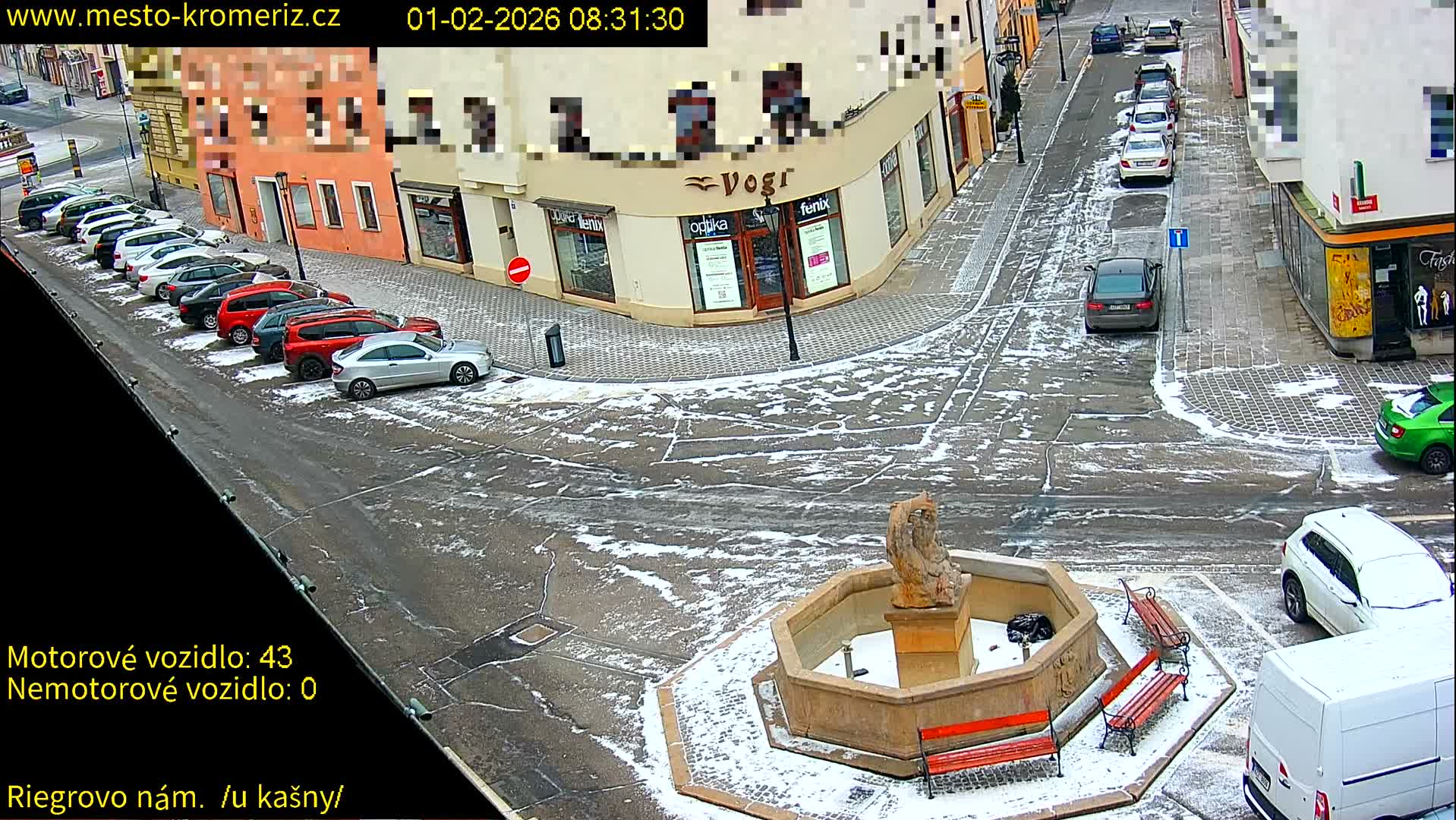 Kroměříž - Riegrovo Náměstí Fountain (Rieger Square) Live Cam - Kromeriz, Zlin, Czechia