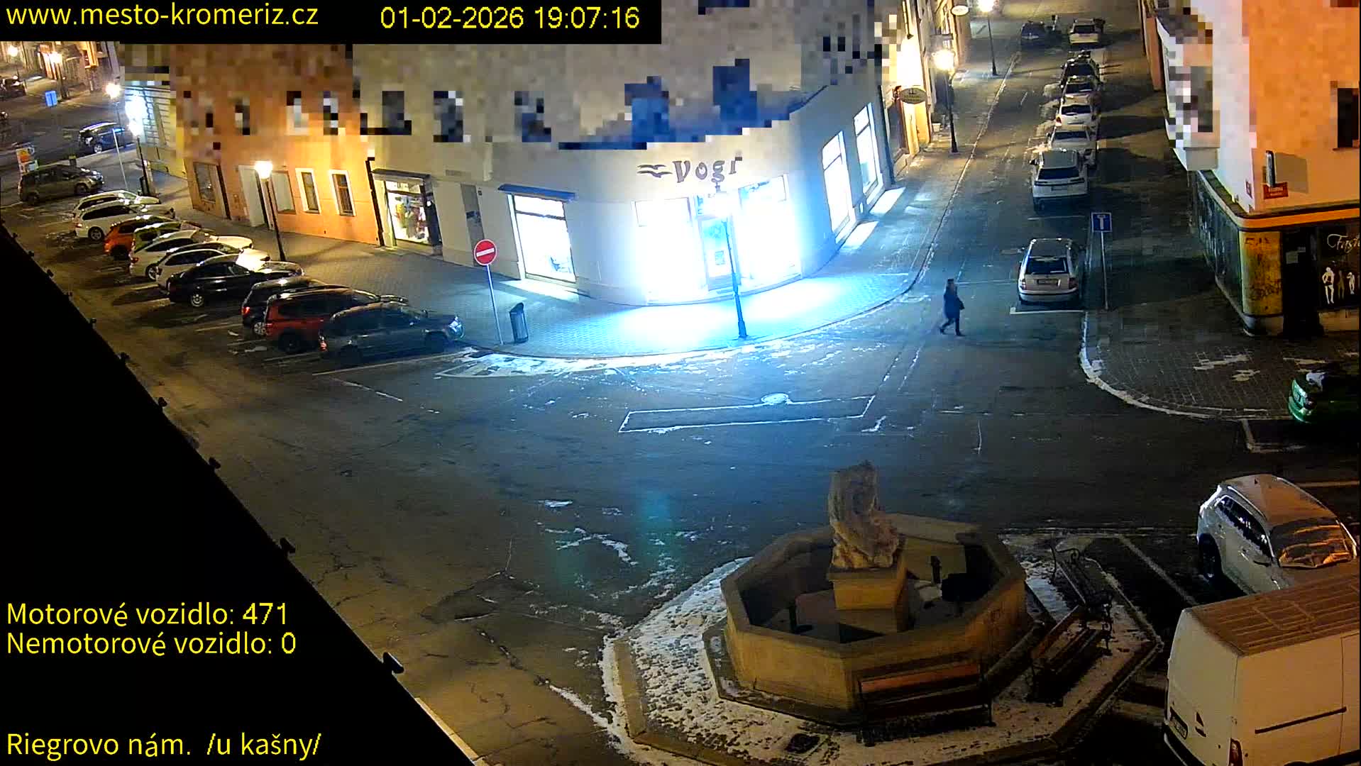 Kroměříž - Riegrovo Náměstí Fountain (Rieger Square) Live Cam - Kromeriz, Zlin, Czechia