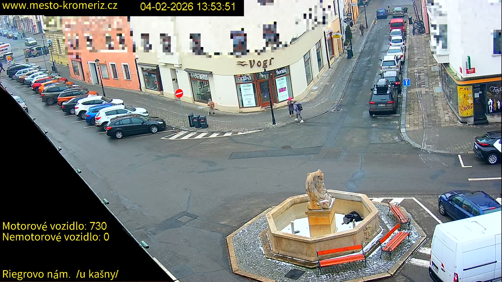 Kroměříž - Riegrovo Náměstí Fountain (Rieger Square) Live Cam - Kromeriz, Zlin, Czechia
