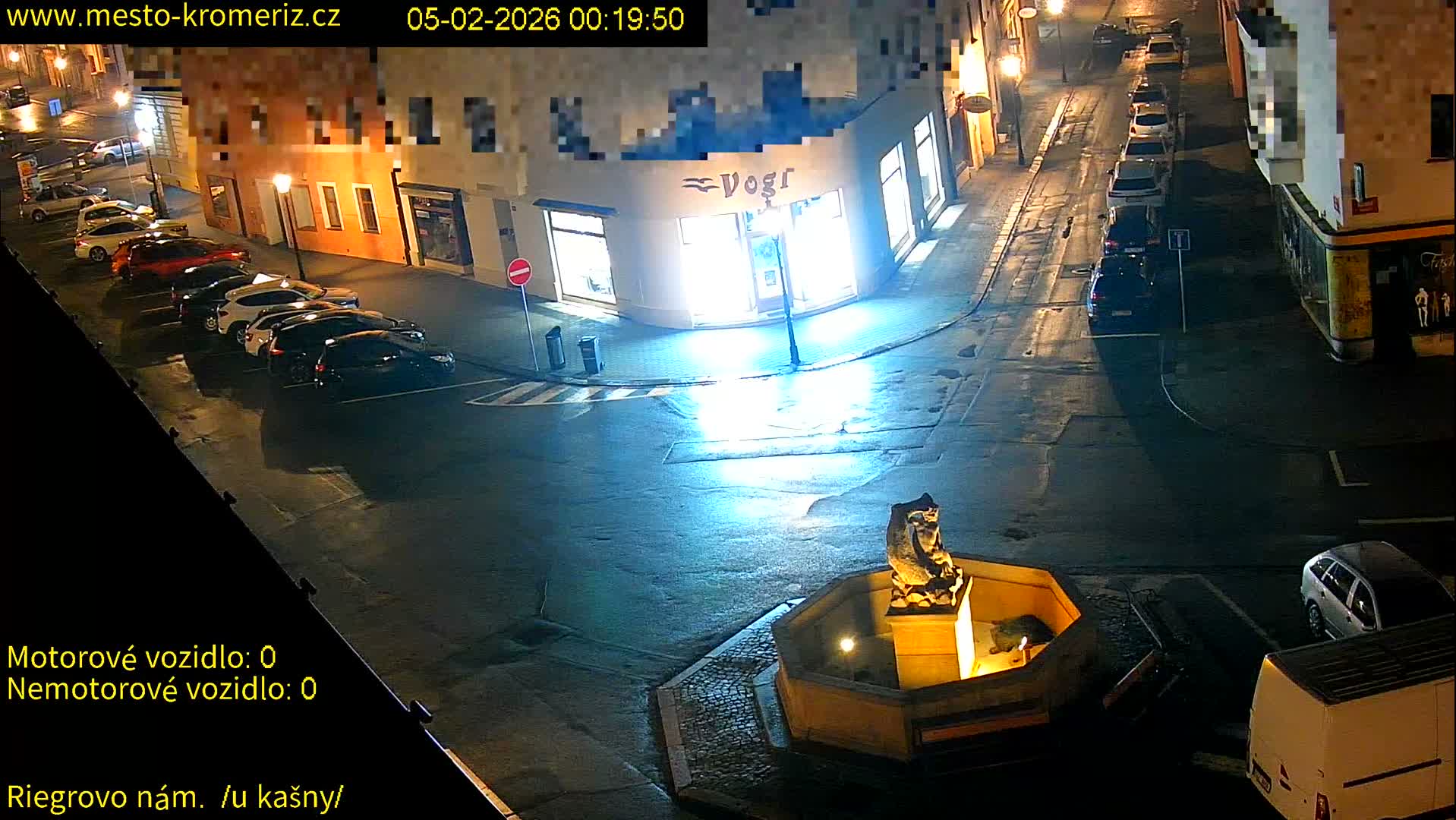 Kroměříž - Riegrovo Náměstí Fountain (Rieger Square) Live Cam - Kromeriz, Zlin, Czechia