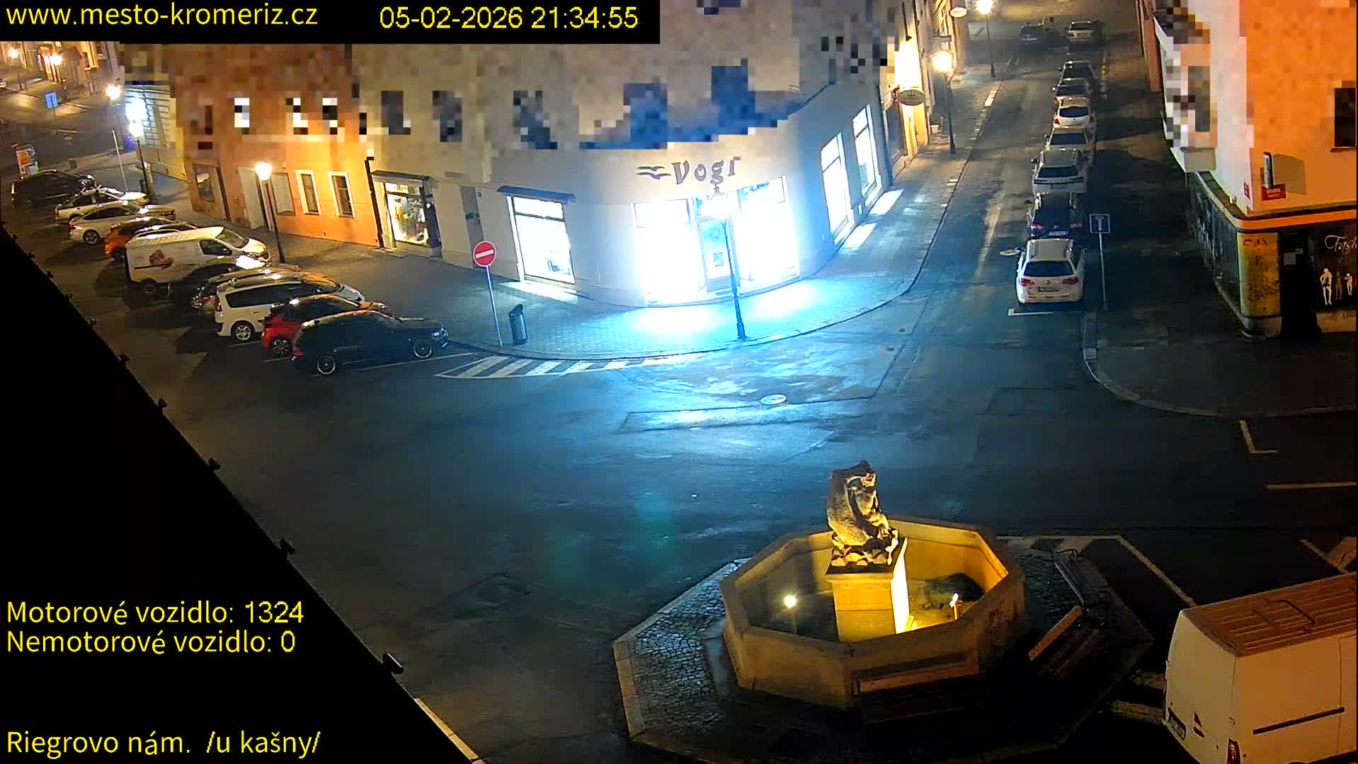 Kroměříž - Riegrovo Náměstí Fountain (Rieger Square) Live Cam - Kromeriz, Zlin, Czechia