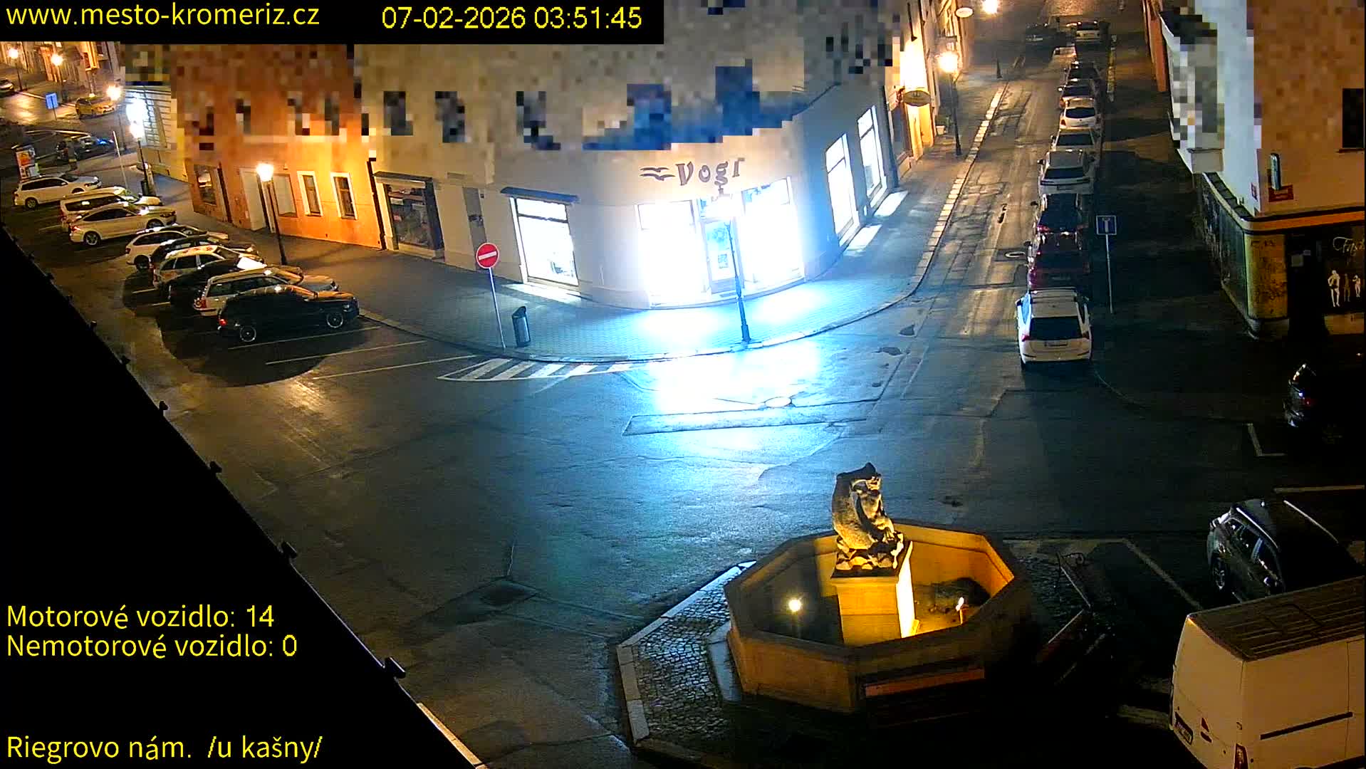 Kroměříž - Riegrovo Náměstí Fountain (Rieger Square) Live Cam - Kromeriz, Zlin, Czechia