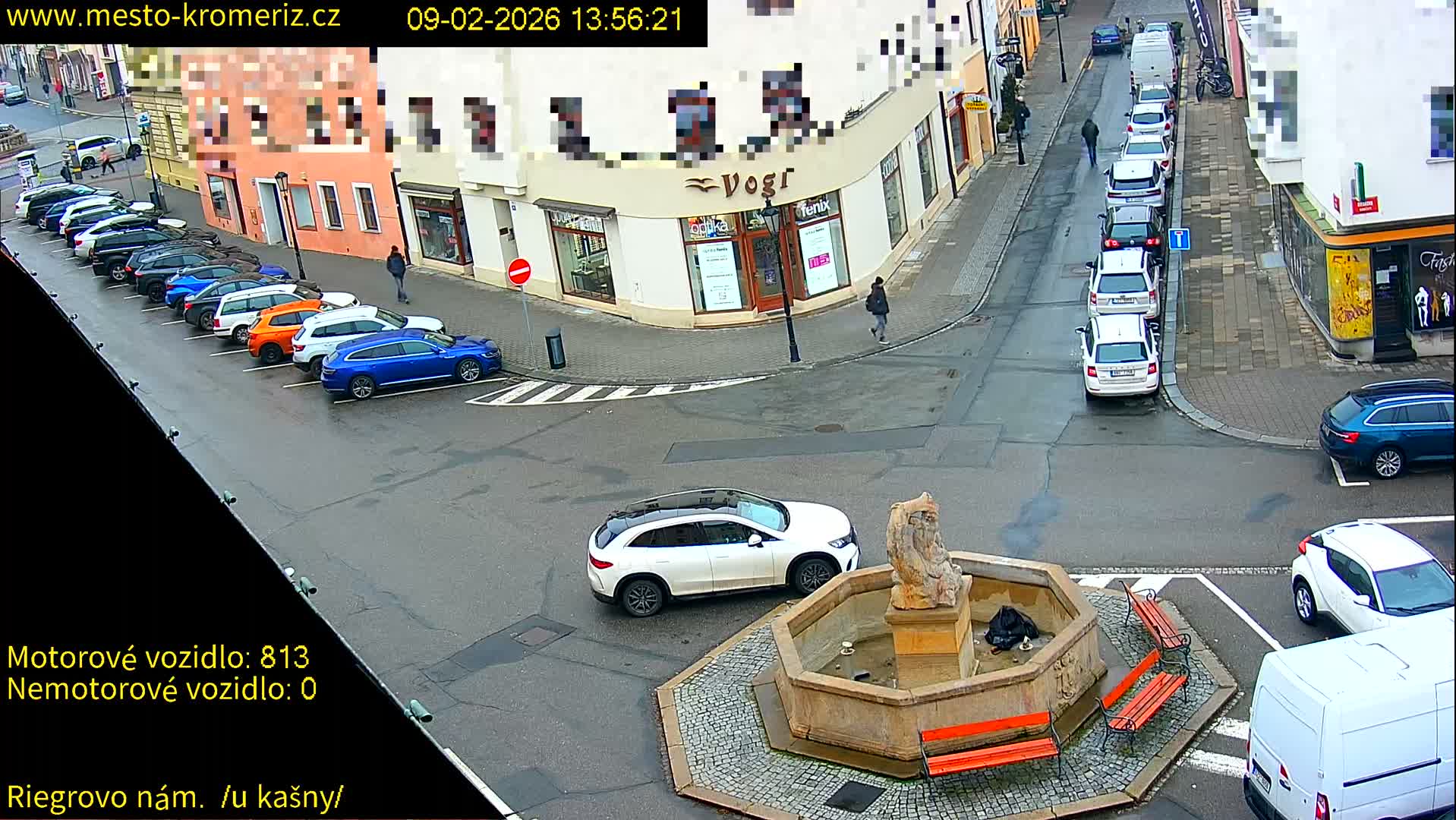 Kroměříž - Riegrovo Náměstí Fountain (Rieger Square) Live Cam - Kromeriz, Zlin, Czechia