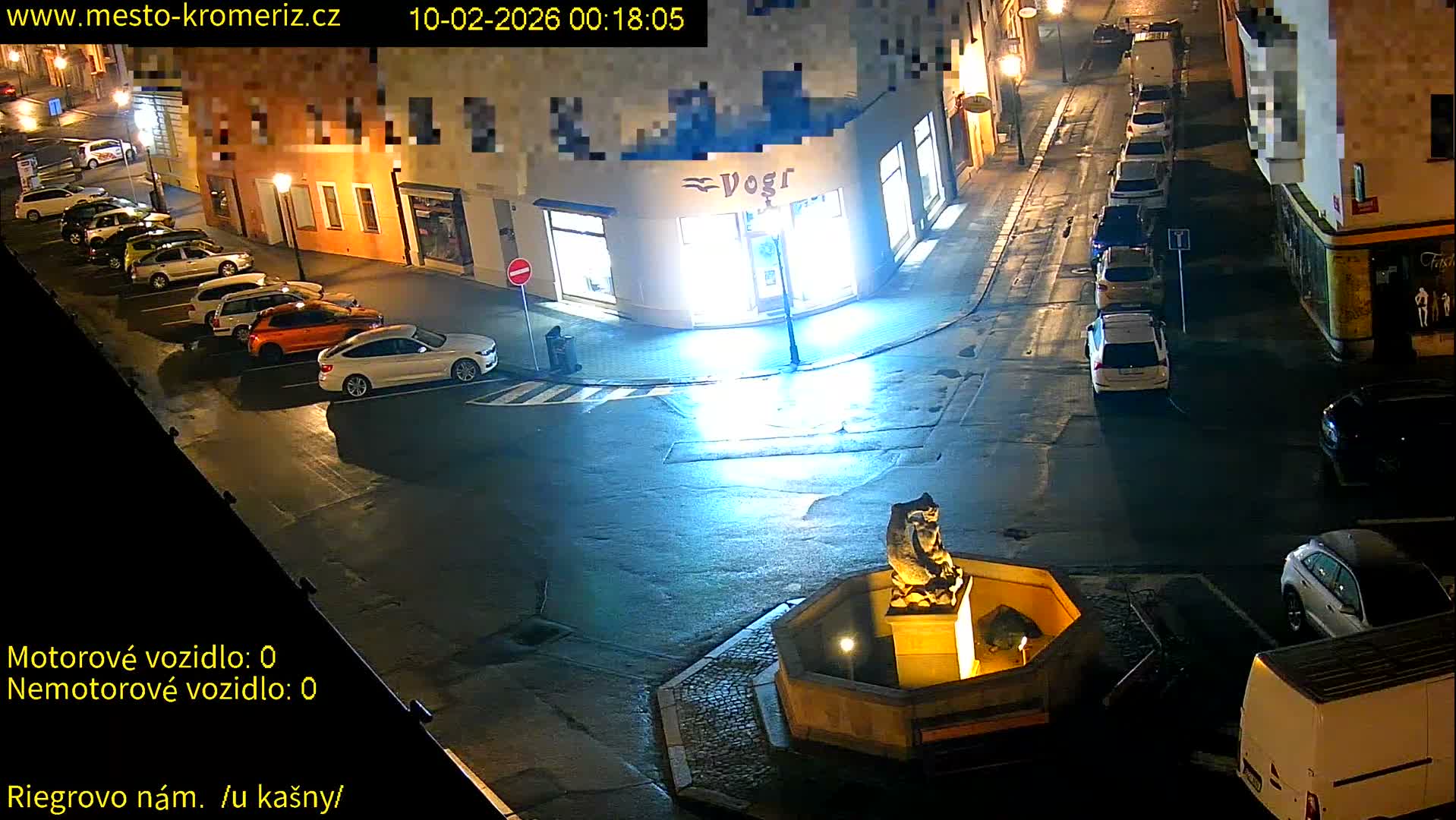 Kroměříž - Riegrovo Náměstí Fountain (Rieger Square) Live Cam - Kromeriz, Zlin, Czechia