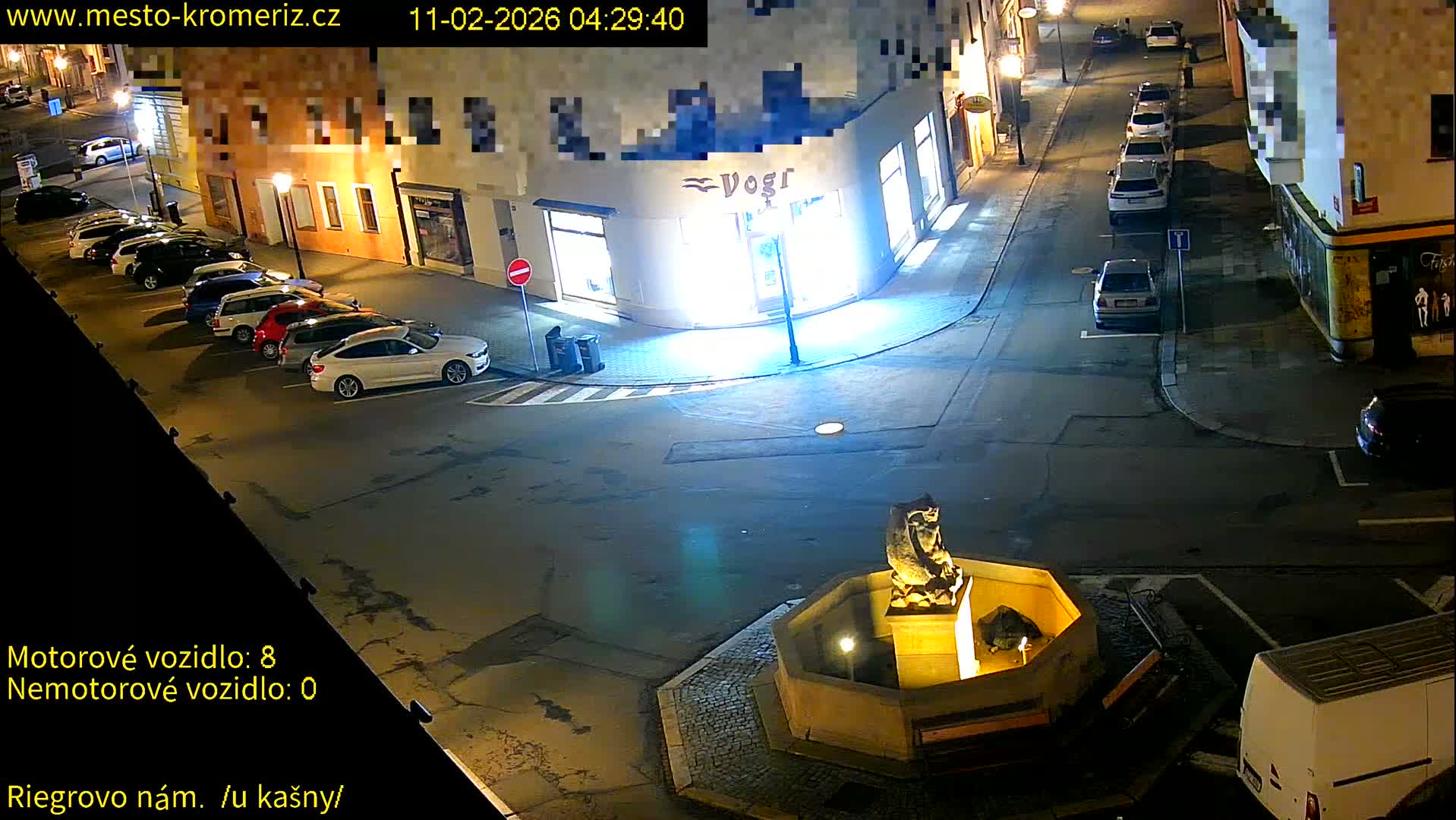 Kroměříž - Riegrovo Náměstí Fountain (Rieger Square) Live Cam - Kromeriz, Zlin, Czechia
