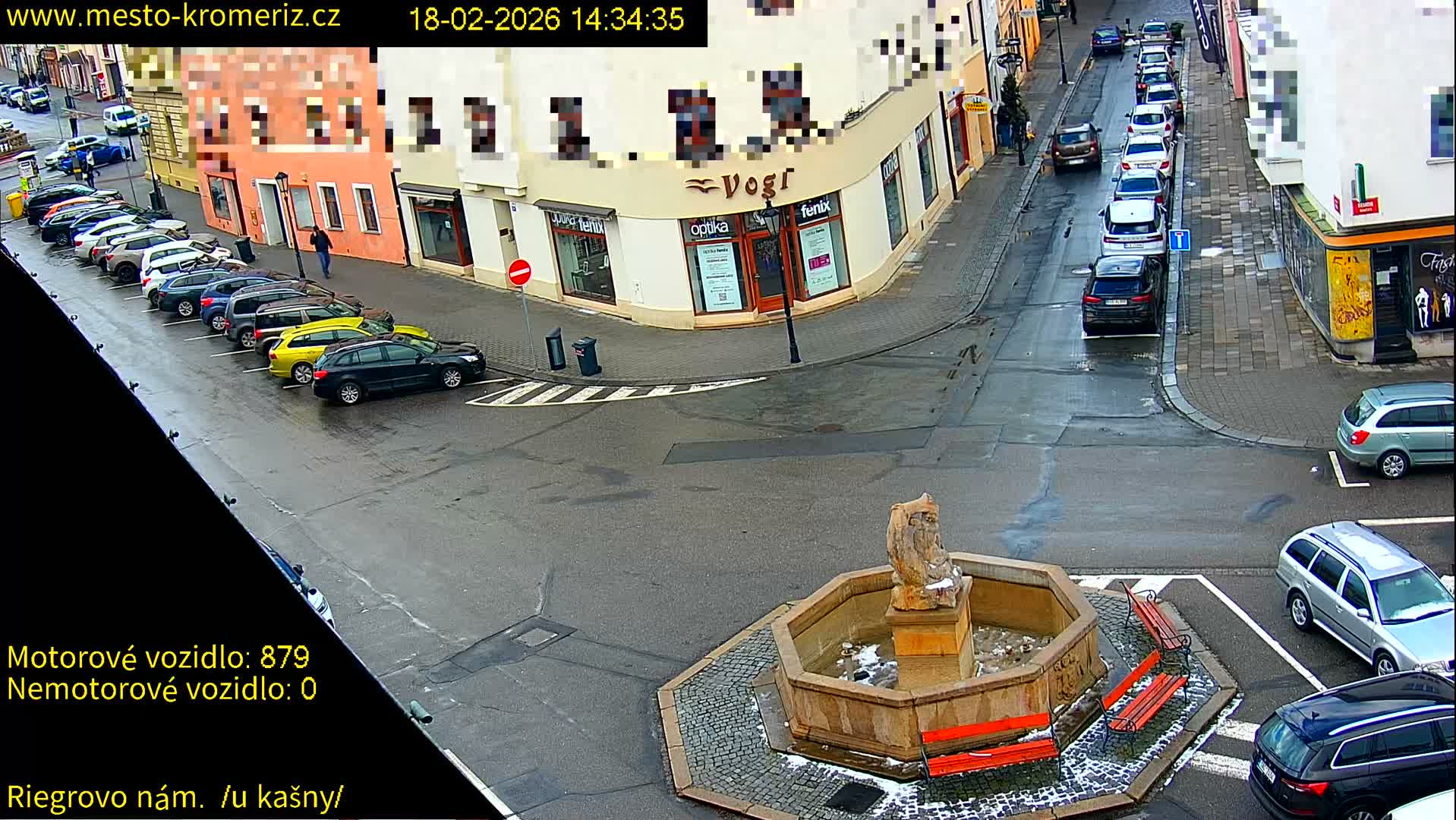 Kroměříž - Riegrovo Náměstí Fountain (Rieger Square) Live Cam - Kromeriz, Zlin, Czechia