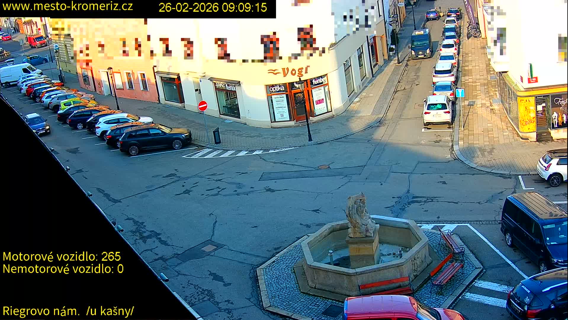Kroměříž - Riegrovo Náměstí Fountain (Rieger Square) Live Cam - Kromeriz, Zlin, Czechia