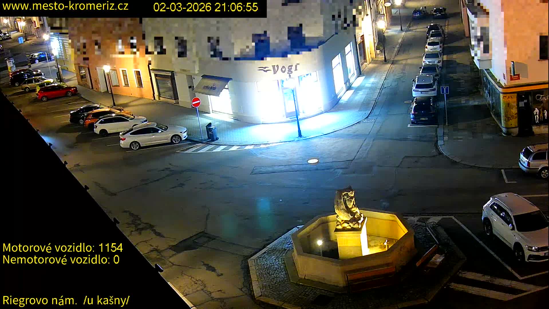 Kroměříž - Riegrovo Náměstí Fountain (Rieger Square) Live Cam - Kromeriz, Zlin, Czechia
