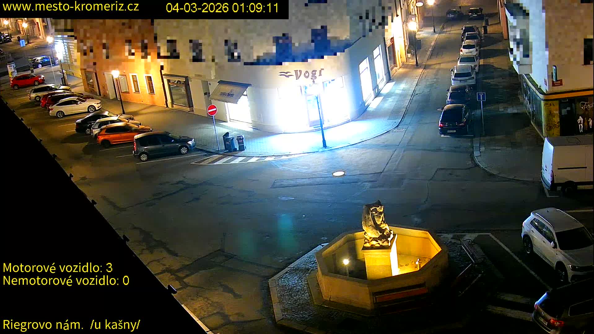 Kroměříž - Riegrovo Náměstí Fountain (Rieger Square) Live Cam - Kromeriz, Zlin, Czechia