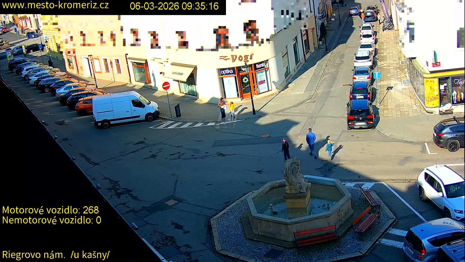 Kroměříž - Riegrovo Náměstí Fountain (Rieger Square) Live Cam - Kromeriz, Zlin, Czechia