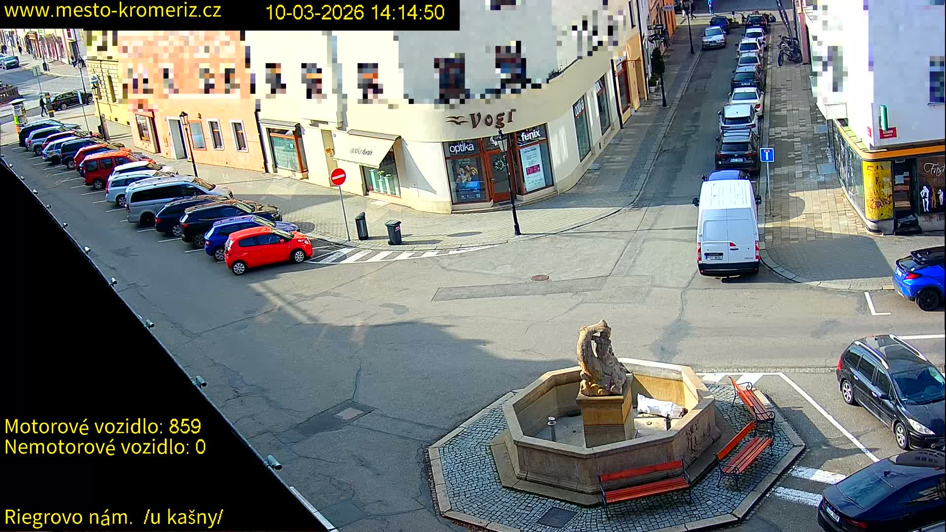 Kroměříž - Riegrovo Náměstí Fountain (Rieger Square) Live Cam - Kromeriz, Zlin, Czechia