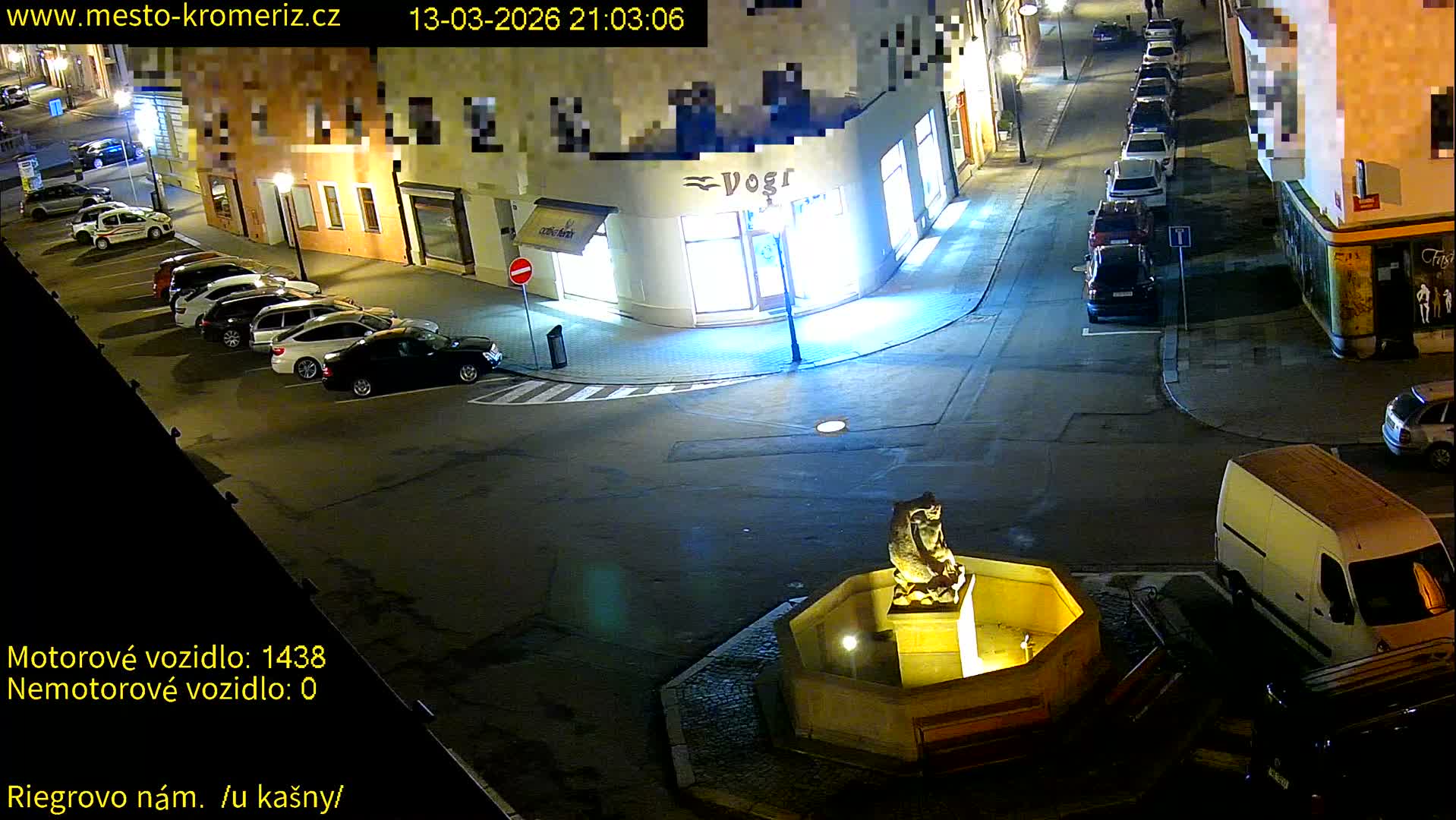 Kroměříž - Riegrovo Náměstí Fountain (Rieger Square) Live Cam - Kromeriz, Zlin, Czechia