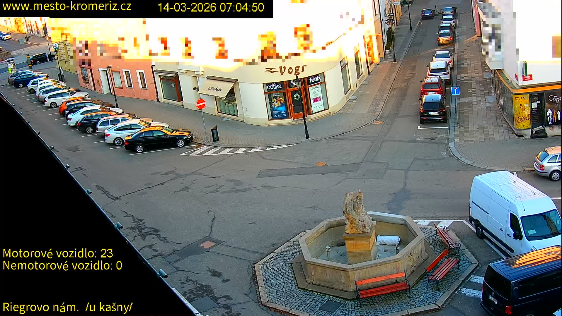 Kroměříž - Riegrovo Náměstí Fountain (Rieger Square) Live Cam - Kromeriz, Zlin, Czechia
