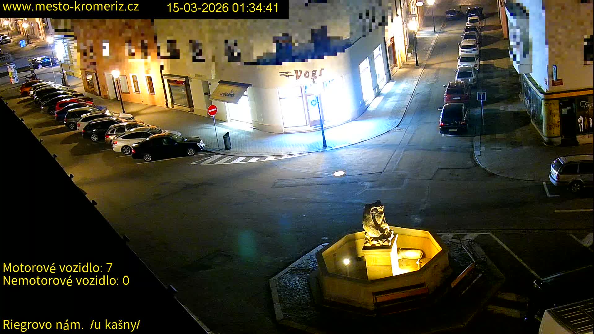 Kroměříž - Riegrovo Náměstí Fountain (Rieger Square) Live Cam - Kromeriz, Zlin, Czechia