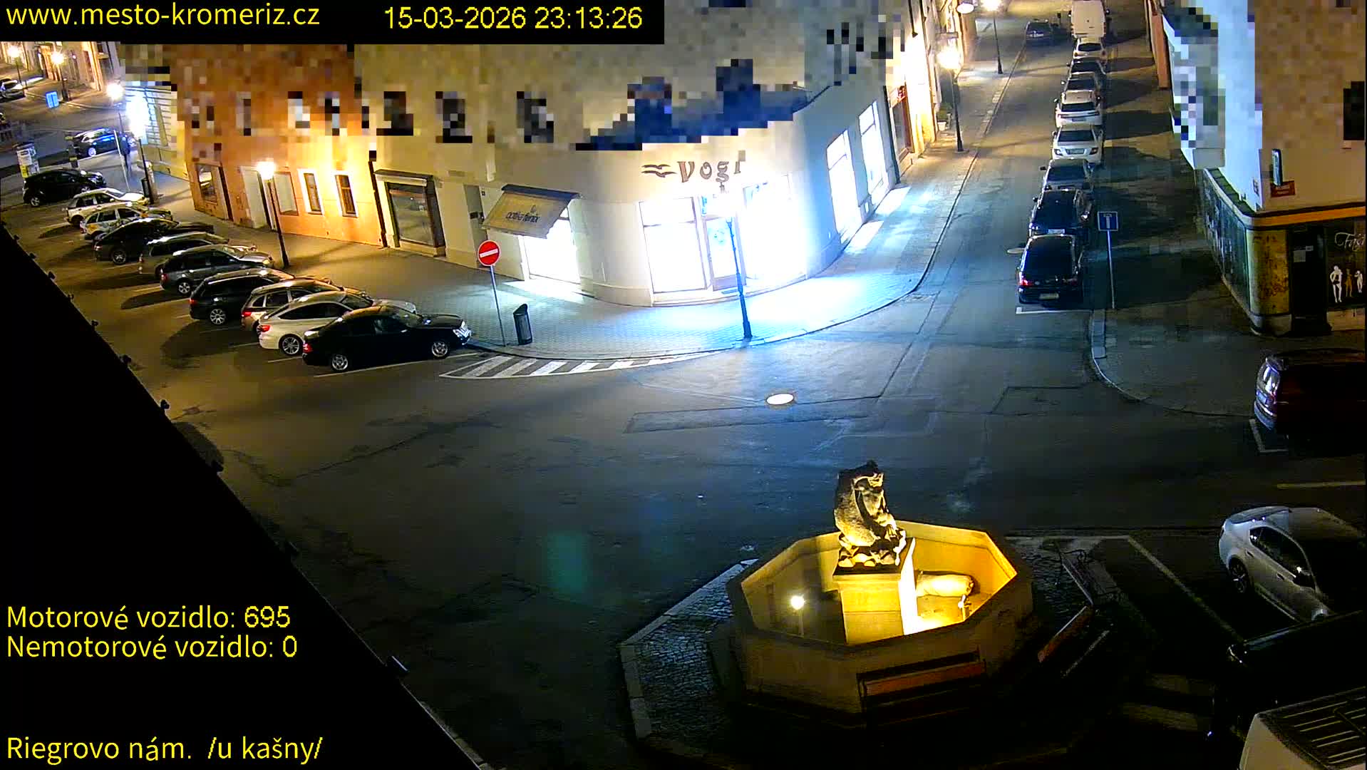 Kroměříž - Riegrovo Náměstí Fountain (Rieger Square) Live Cam - Kromeriz, Zlin, Czechia