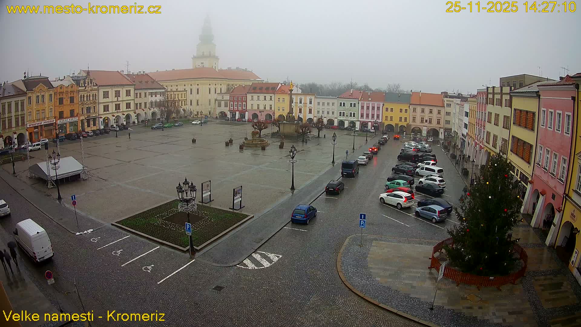 Kroměříž , (Velké náměstí ) Great Square Live Cam - Kromeriz, Zlin, Czechia