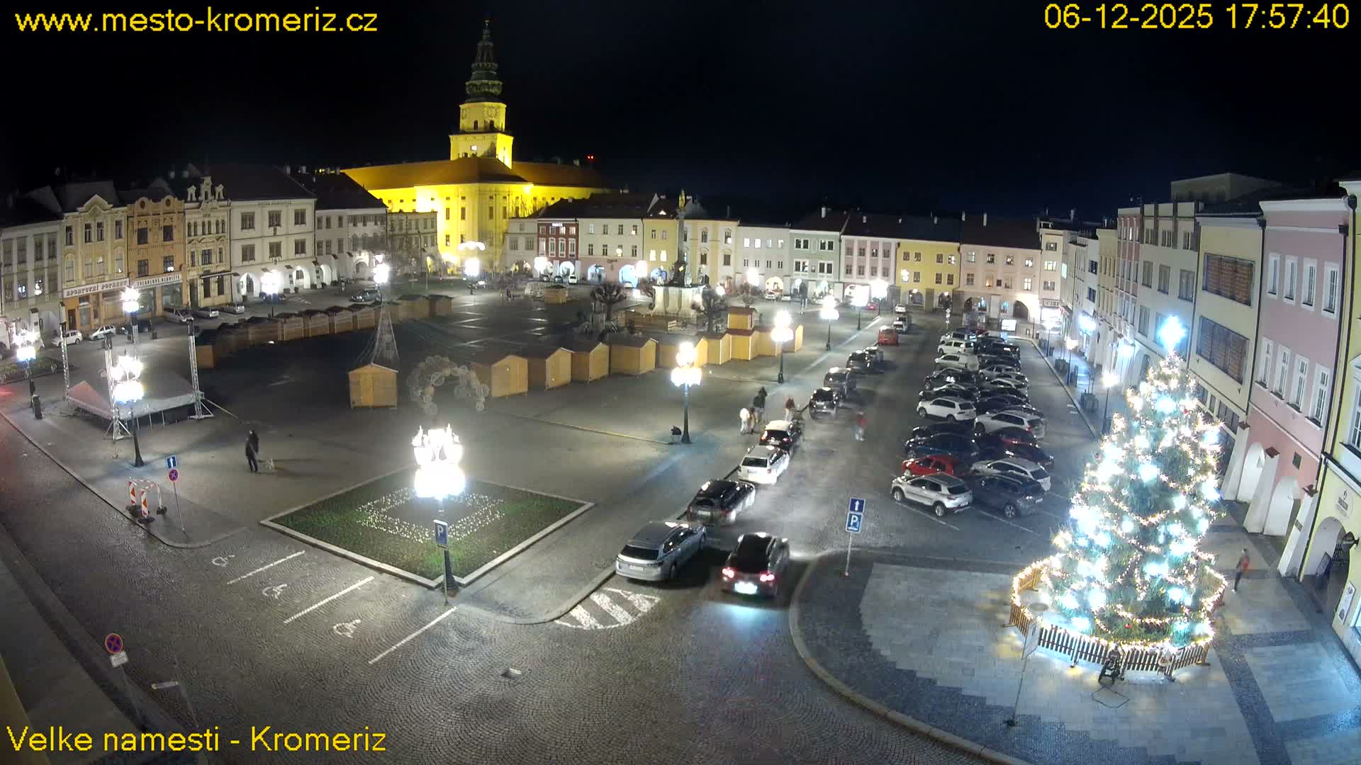 Kroměříž , (Velké náměstí ) Great Square Live Cam - Kromeriz, Zlin, Czechia
