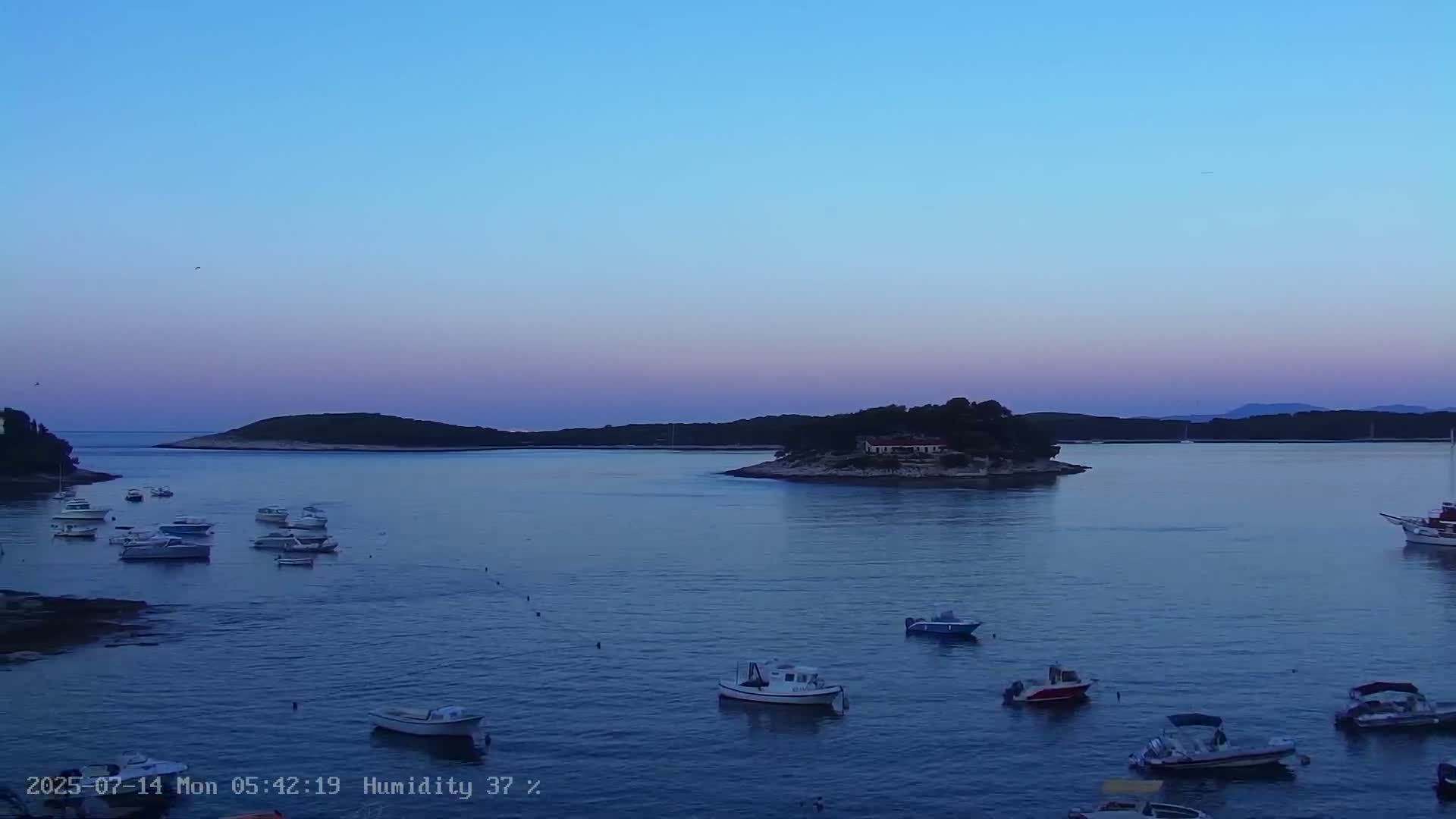 Dalmatia, Hvar Town  & Adriatic Coast Beach Kriza Panaromic Live Cam - Hvar, Grad Hvar, Split-Dalmatia, Croatia