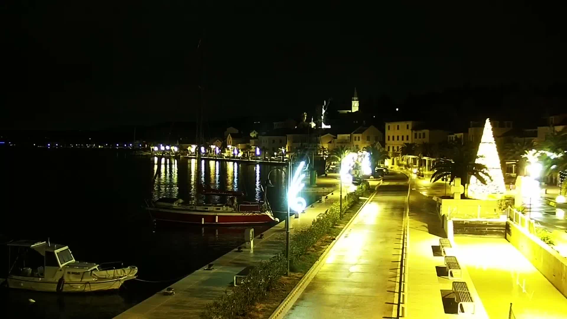 Rogoznica Village & Dalmatia Coast & Marine Live Cam - Ragoznica, Rogoznica Opcina, Šibenik-Knin, Croatia