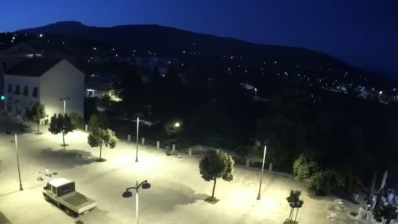 Drniš Town Skyline & Promina Mountain Live Cam - Drnis, Grad Drnis, Šibenik-Knin, Croatia