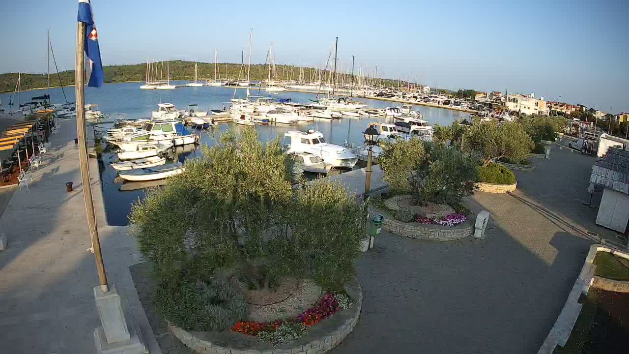 Pirovac Coast & Marine Live Cam - Pirovac, Općina Pirovac, Šibenik-Knin, Croatia