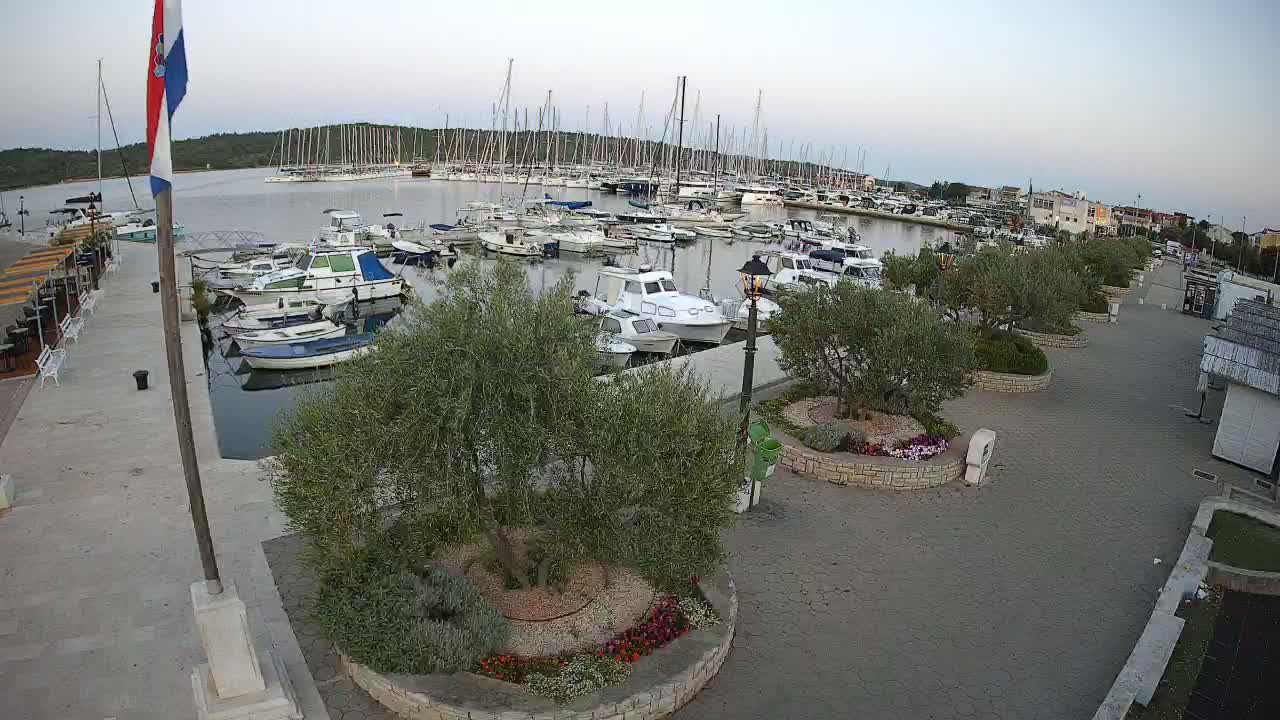 Pirovac Coast & Marine Live Cam - Pirovac, Općina Pirovac, Šibenik-Knin, Croatia
