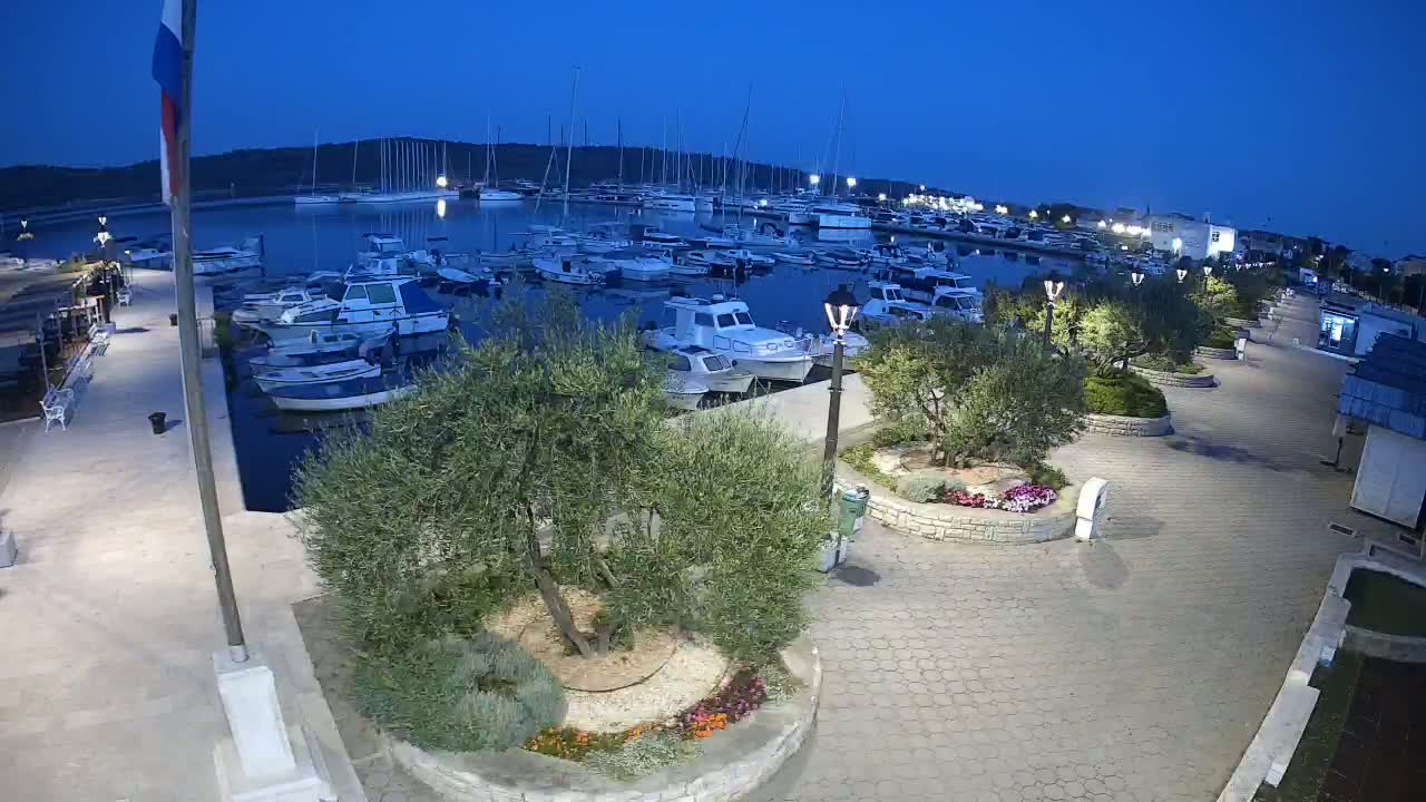 Pirovac Coast & Marine Live Cam - Pirovac, Općina Pirovac, Šibenik-Knin, Croatia