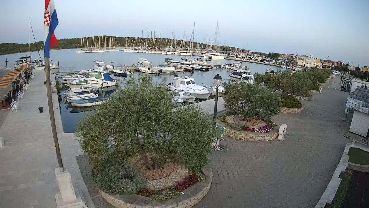 Pirovac Coast & Marine Live Cam - Pirovac, Općina Pirovac, Šibenik-Knin, Croatia