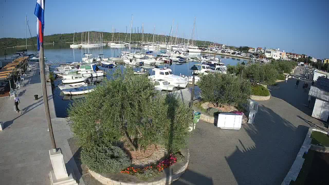 Pirovac Coast & Marine Live Cam - Pirovac, Općina Pirovac, Šibenik-Knin, Croatia