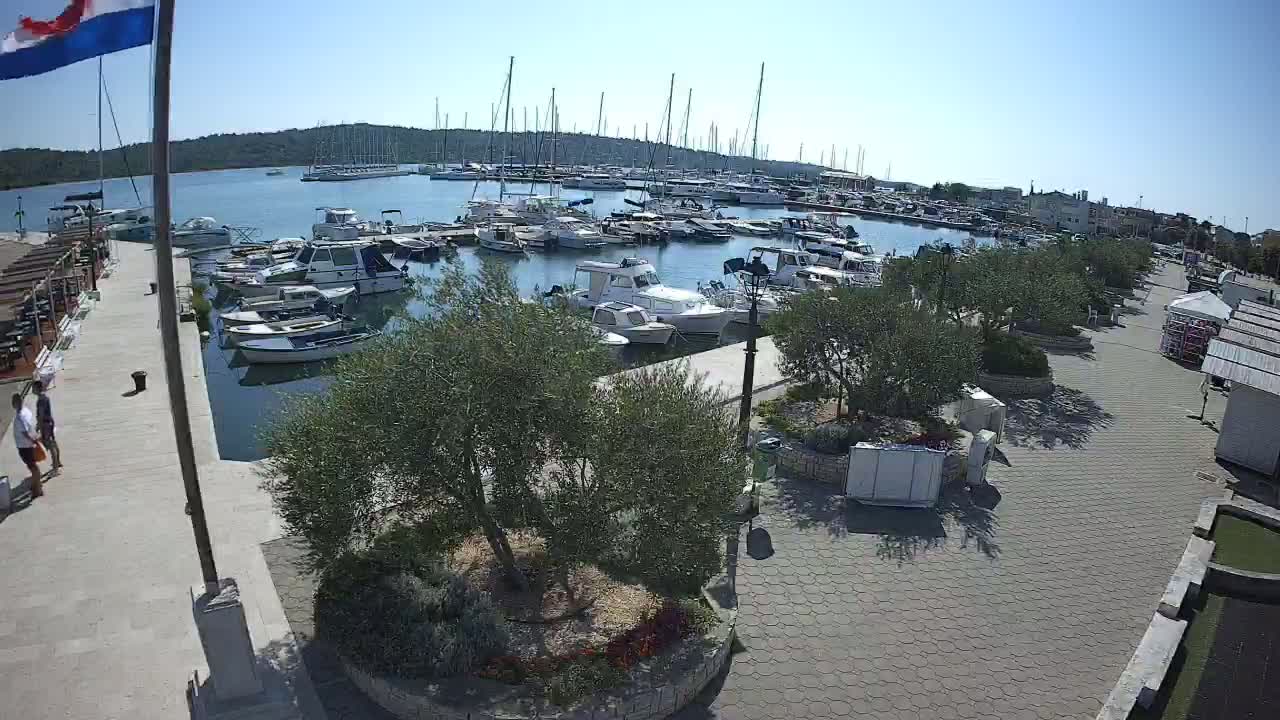 Pirovac Coast & Marine Live Cam - Pirovac, Općina Pirovac, Šibenik-Knin, Croatia