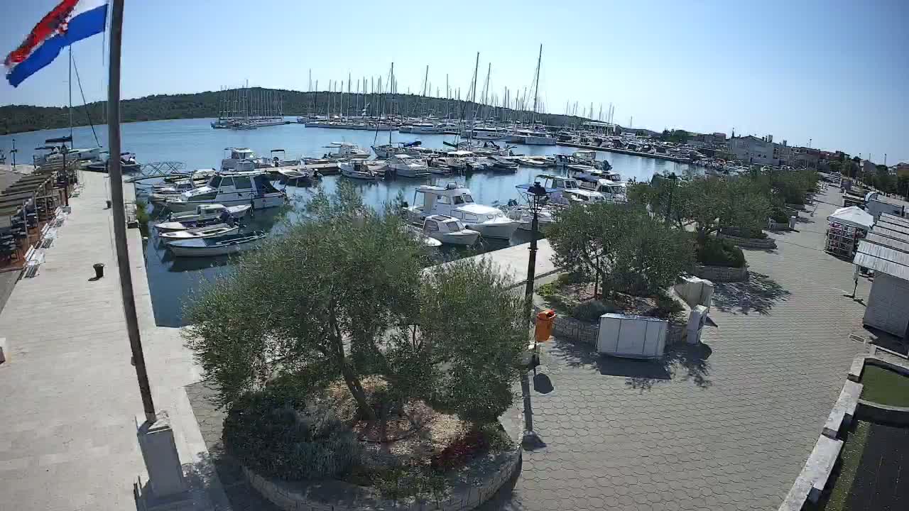Pirovac Coast & Marine Live Cam - Pirovac, Općina Pirovac, Šibenik-Knin, Croatia