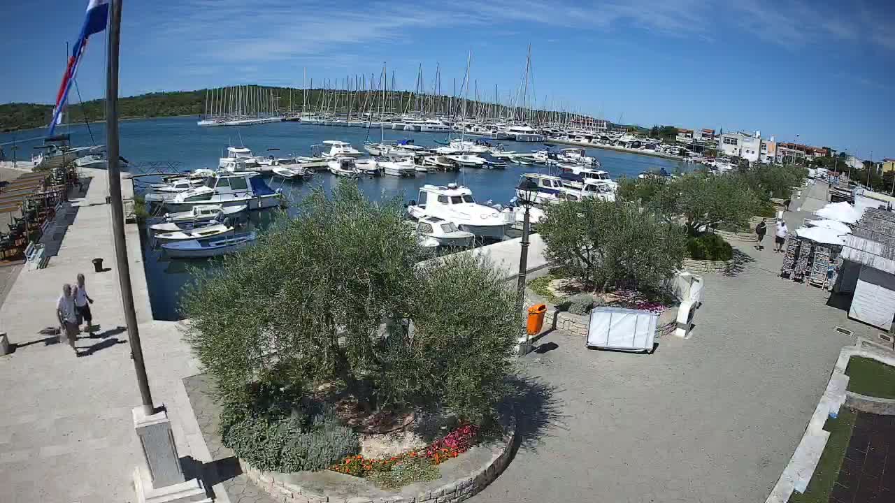 Pirovac Coast & Marine Live Cam - Pirovac, Općina Pirovac, Šibenik-Knin, Croatia