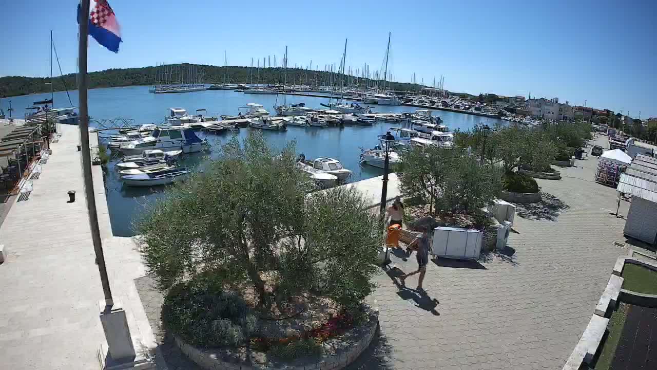Pirovac Coast & Marine Live Cam - Pirovac, Općina Pirovac, Šibenik-Knin, Croatia