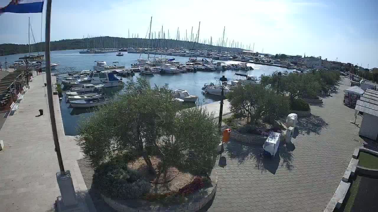 Pirovac Coast & Marine Live Cam - Pirovac, Općina Pirovac, Šibenik-Knin, Croatia