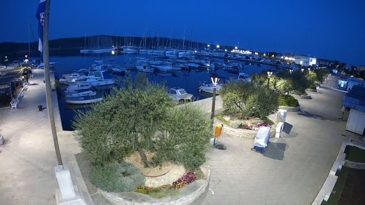 Pirovac Coast & Marine Live Cam - Pirovac, Općina Pirovac, Šibenik-Knin, Croatia