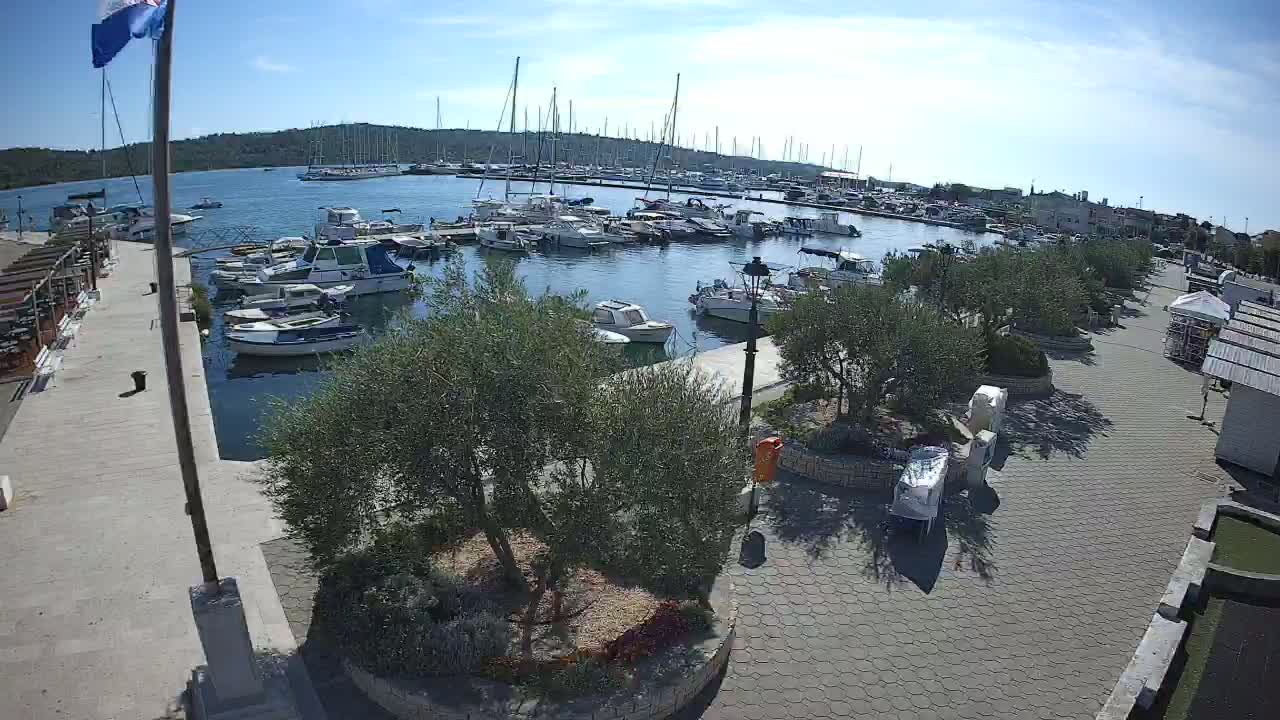 Pirovac Coast & Marine Live Cam - Pirovac, Općina Pirovac, Šibenik-Knin, Croatia
