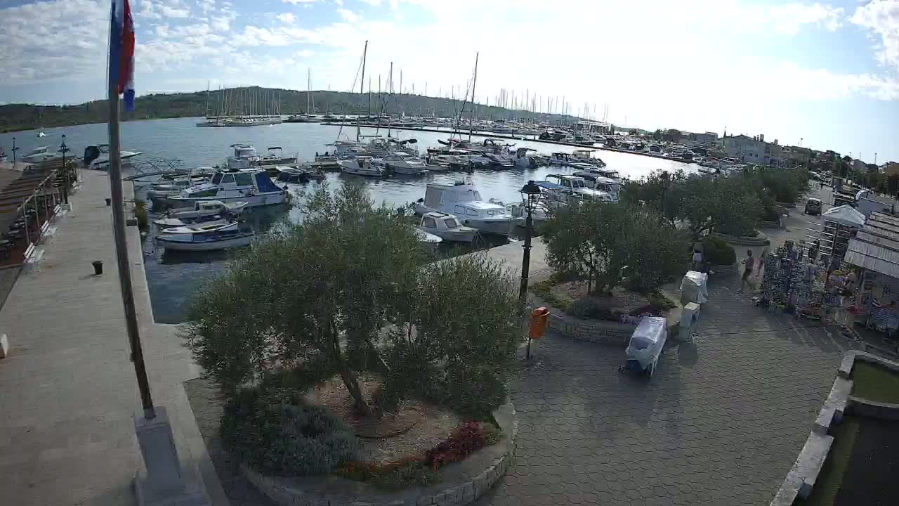 Pirovac Coast & Marine Live Cam - Pirovac, Općina Pirovac, Šibenik-Knin, Croatia