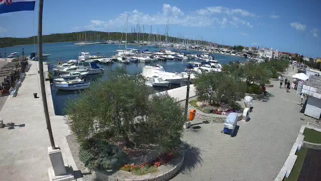 Pirovac Coast & Marine Live Cam - Pirovac, Općina Pirovac, Šibenik-Knin, Croatia
