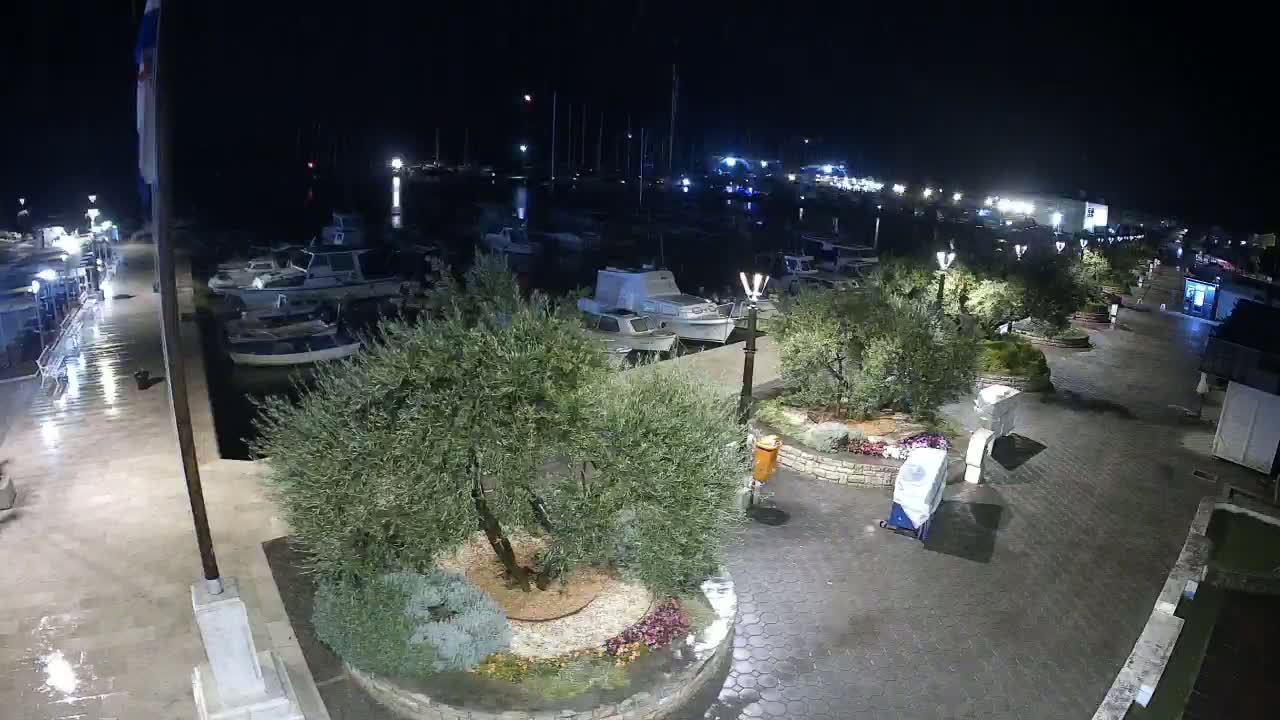 Pirovac Coast & Marine Live Cam - Pirovac, Općina Pirovac, Šibenik-Knin, Croatia